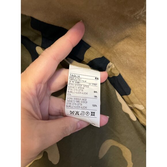 Sisley Mens Camel Velvet Blazer With Camouflage Lining 2-Button Closure Size 44 - Picture 8 of 9